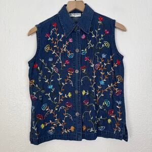 New Direction Floral Embroidered Sleeveless Button Front Denim Vest Size Medium